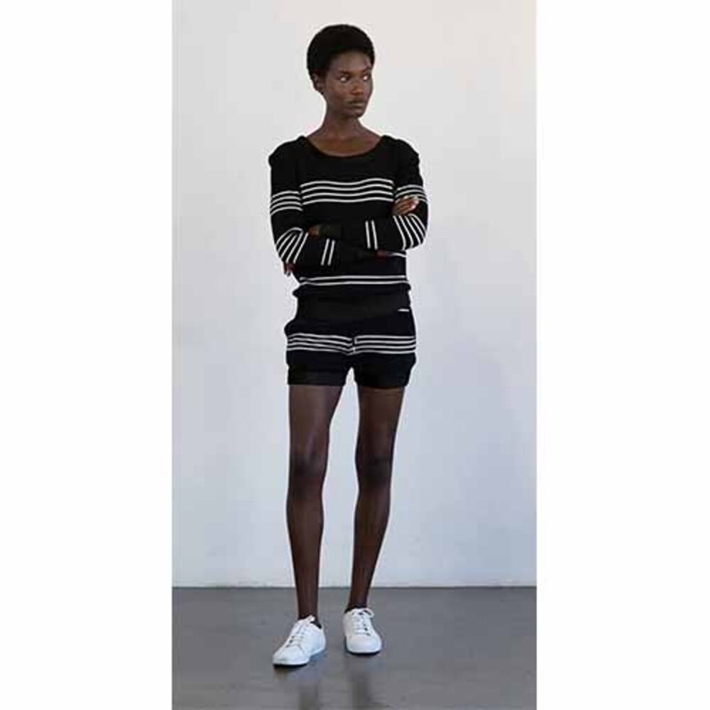 Kathryn McCarron  Saint Martins Cashmere Striped Crew Neckline Top Black Size: L